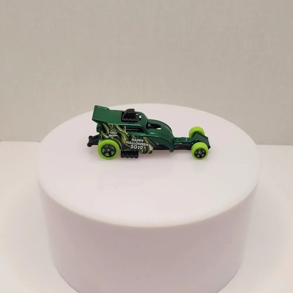 Hot Wheels 2019 Happy Halloween Altered Ego Car